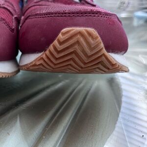 kangaROOS Burgundy and White Sneakers